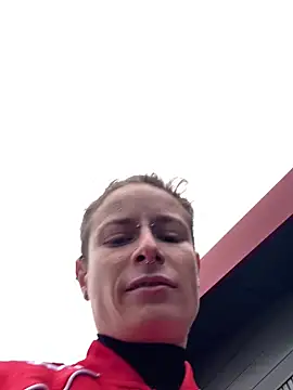 Snapshot of GoldenPussy1329 chatting on October 2025 09:54:02 AM GoldenPussy1329 online show from October 2025 09:54:02 AM