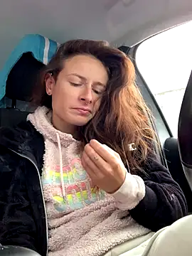 Snapshot of GoldenPussy1329 chatting on October 2025 09:13:01 AM GoldenPussy1329 online show from October 2025 09:13:01 AM