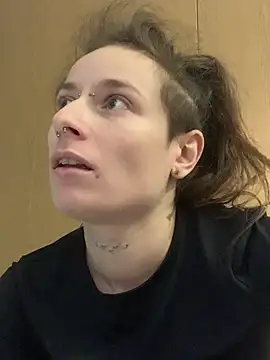 GoldenPussy1329 online show from March 2026 09:42:01 PM