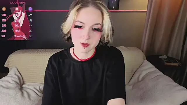 luna son online show from March 2026 09:40:02 PM