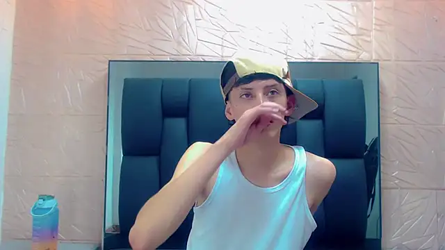 thaigo twink38 online show from November 2025 05:31:01 AM