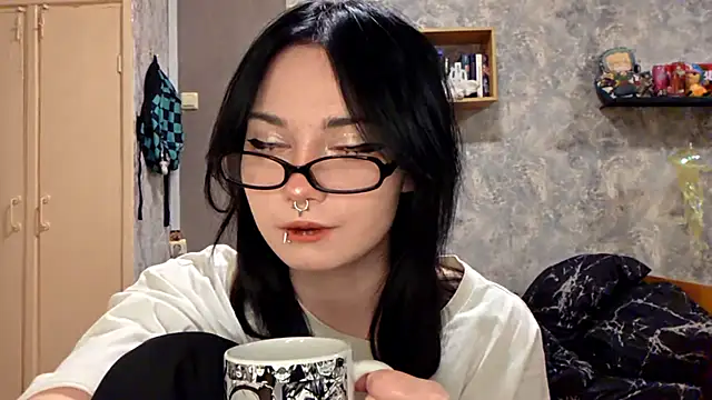 Beeping Creature online show from November 2025 06:07:02 PM