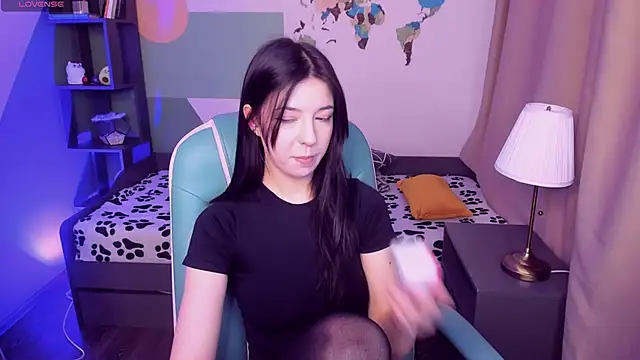 Azaliya Haze online show from February 2026 05:56:01 AM