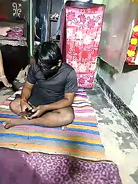 RED Queen 6 online show from November 2025 04:28:02 PM