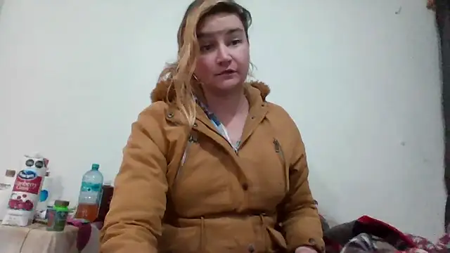 Snapshot of vagimosa chatting on December 2025 01:43:02 AM vagimosa online show from December 2025 01:43:02 AM