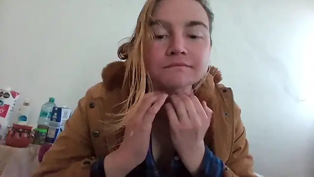 Snapshot of vagimosa chatting on December 2025 08:14:01 PM vagimosa online show from December 2025 08:14:01 PM