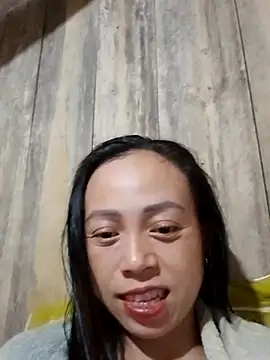 Tuyet xx online show from October 2025 02:29:01 PM