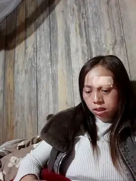 Tuyet xx online show from December 2025 04:17:01 AM