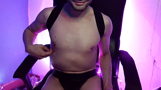 highinhtxx online show from March 2026 03:44:01 AM