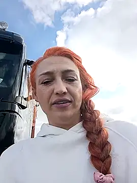 CoMiZrobiszJakMnieZlap666 online show from October 2025 11:01:01 AM