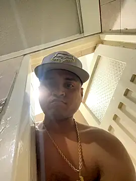 Snapshot of morenito_00987 chatting on October 2025 10:41:02 PM morenito 00987 online show from October 2025 10:41:02 PM