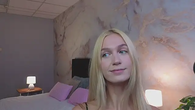 SerenaCrystall online show from June 2026 10:17:02 AM