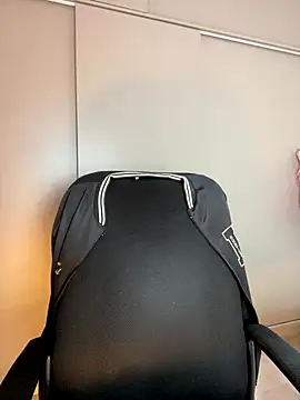 Snapshot of EmilyZuits chatting on December 2025 08:59:02 PM EmilyZuits online show from December 2025 08:59:02 PM