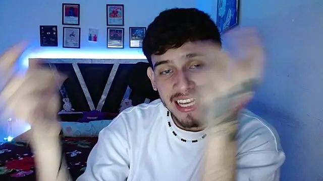 Snapshot of Sebasxxl12 chatting on November 2025 10:09:01 PM Sebasxxl12 online show from November 2025 10:09:01 PM