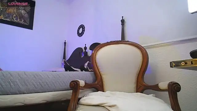 Snapshot of chloe__Jones_ chatting on November 2025 01:01:01 PM chloe Jones online show from November 2025 01:01:01 PM