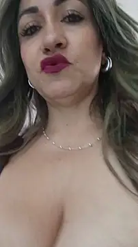 Snapshot of chloe__Jones_ chatting on December 2025 12:47:02 PM chloe Jones online show from December 2025 12:47:02 PM