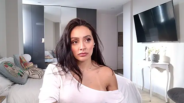 Milana De online show from March 2026 10:17:03 PM