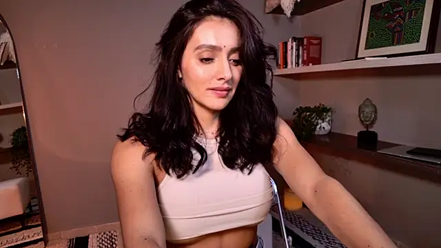 Snapshot of Milana_De chatting on May 2026 12:04:01 AM Milana De online show from May 2026 12:04:01 AM