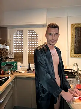 WildFlame2525 online show from October 2025 03:01:02 PM