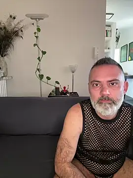 WildFlame2525 online show from December 2025 10:53:01 AM