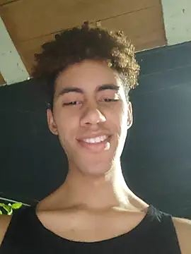 Snapshot of The_boy_good chatting on October 2025 04:32:01 AM The boy good online show from October 2025 04:32:01 AM