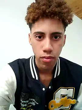 Snapshot of The_boy_good chatting on November 2025 09:37:01 PM The boy good online show from November 2025 09:37:01 PM