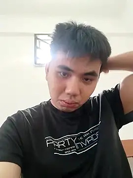 Snapshot of henry9933 chatting on September 2025 01:44:02 AM henry9933 online show from September 2025 01:44:02 AM