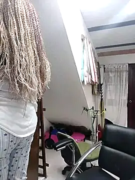 Alaya-15 online show from November 2025 06:45:02 PM