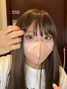 Snapshot of Riria_xx chatting on November 2025 02:22:02 AM Riria xx online show from November 2025 02:22:02 AM