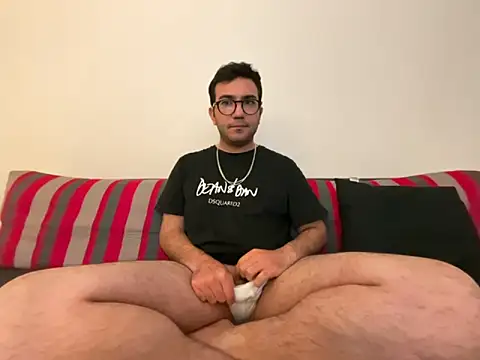 xochipilliii online show from October 2025 06:05:01 PM