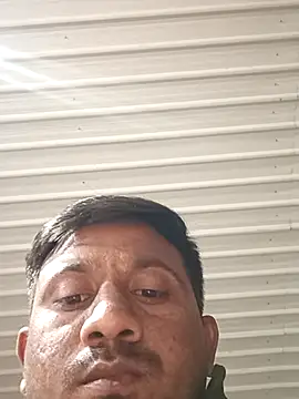 SlipperyRebound0 online show from December 2025 03:05:01 PM