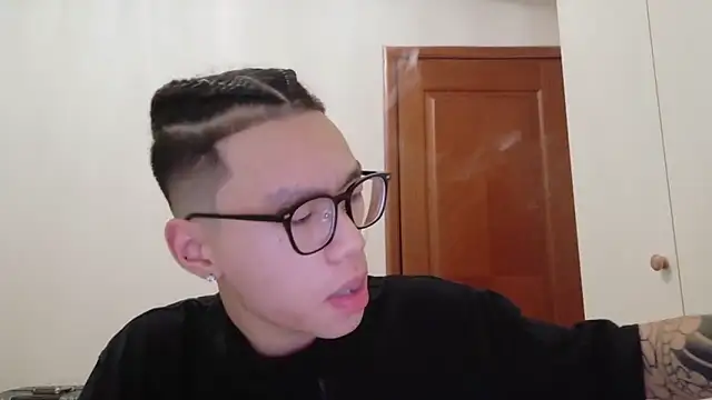 hangzi-0011 online show from October 2025 11:08:02 AM