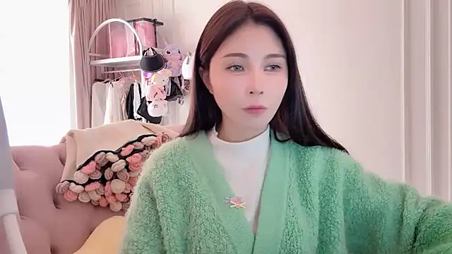 Titi-175 online show from November 2025 04:11:02 AM