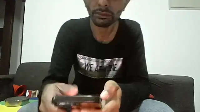 Snapshot of XxvanxX chatting on November 2025 06:23:01 AM XxvanxX online show from November 2025 06:23:01 AM