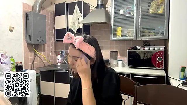 Snapshot of JaneFosterxx chatting on November 2025 02:05:01 PM JaneFosterxx online show from November 2025 02:05:01 PM