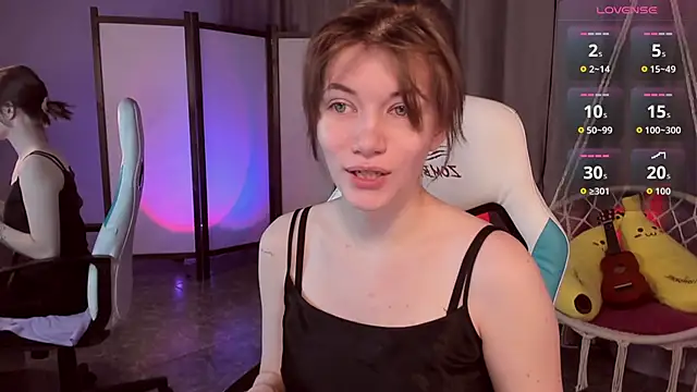 Snapshot of CathyAdams chatting on October 2025 04:01:02 AM CathyAdams online show from October 2025 04:01:02 AM