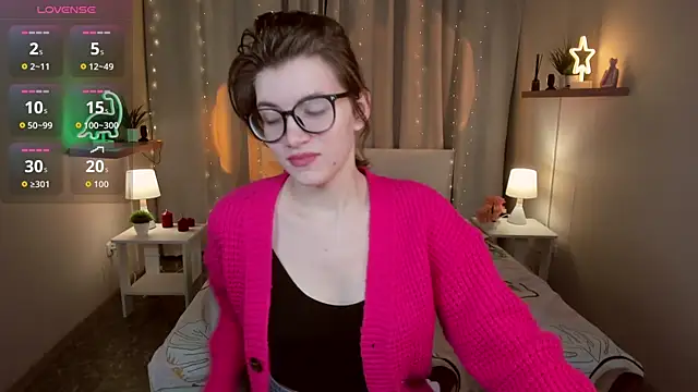 Snapshot of CathyAdams chatting on November 2025 06:49:01 AM CathyAdams online show from November 2025 06:49:01 AM