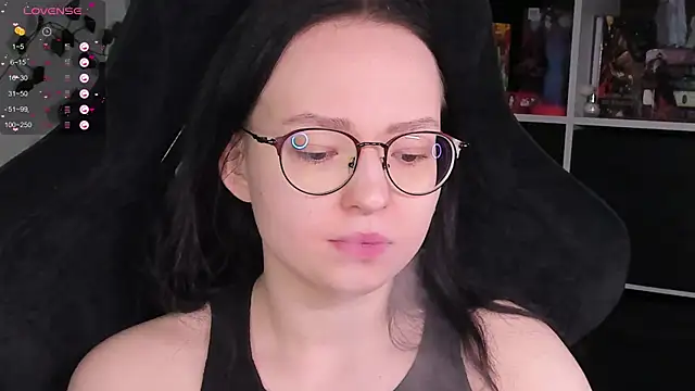 power robynn online show from October 2025 05:06:02 PM