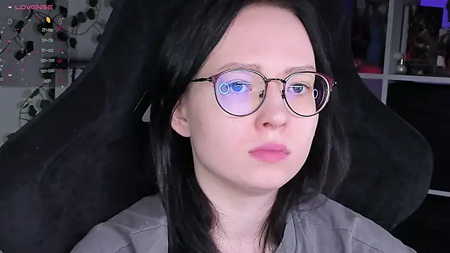 power robynn online show from October 2025 04:31:02 PM