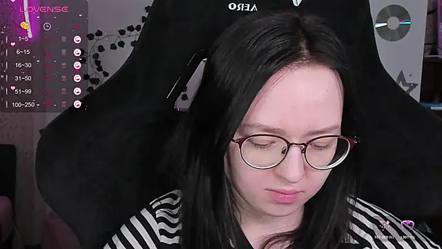 Snapshot of power_robynn chatting on February 2026 01:20:01 PM power robynn online show from February 2026 01:20:01 PM