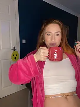 Snapshot of Cherry-L-28 chatting on November 2025 08:11:02 AM Cherry-L-28 online show from November 2025 08:11:02 AM