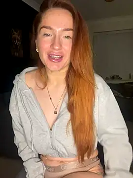 Snapshot of Cherry-L-28 chatting on December 2025 08:28:02 PM Cherry-L-28 online show from December 2025 08:28:02 PM