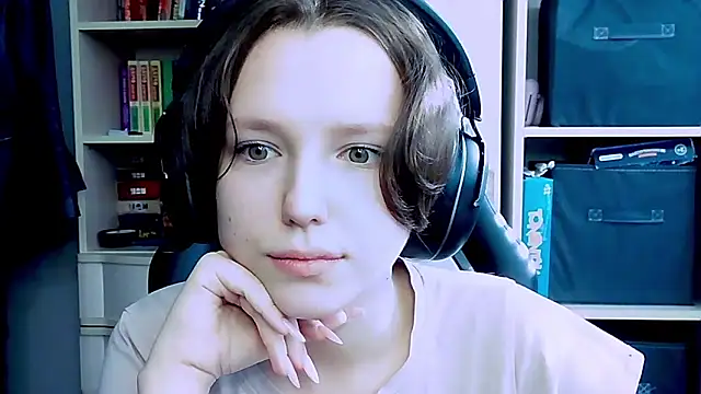 Diana-back online show from October 2025 06:22:02 AM