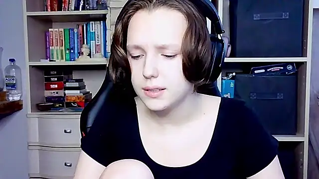 Diana-back online show from October 2025 07:41:01 AM