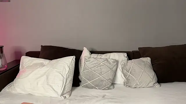 petalpage online show from November 2025 06:07:02 PM