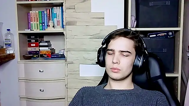 Snapshot of _Chris_Next_Door_ chatting on October 2025 05:24:02 PM  Chris Next Door  online show from October 2025 05:24:02 PM