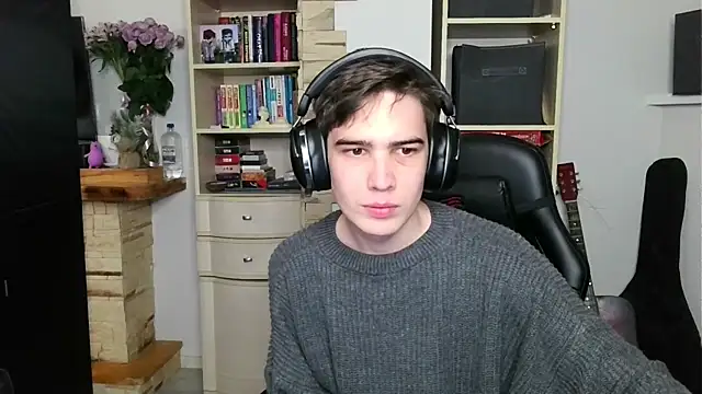 Snapshot of _Chris_Next_Door_ chatting on October 2025 03:58:01 PM  Chris Next Door  online show from October 2025 03:58:01 PM