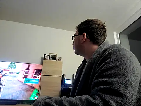 Snapshot of stivi2526 chatting on November 2025 10:43:01 PM stivi2526 online show from November 2025 10:43:01 PM