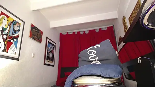 Samuel Zeuv  online show from January 2026 05:11:02 AM