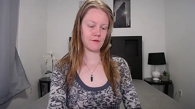 Snapshot of naughtyfox89 chatting on February 2026 01:02:02 AM naughtyfox89 online show from February 2026 01:02:02 AM